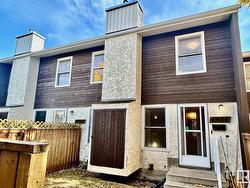 6532 184 ST NW  Edmonton, AB T5T 2P1