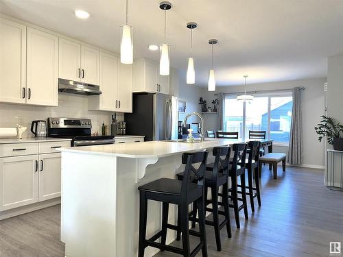 4034 Chappelle Green Green, Edmonton, AB - Indoor Photo Showing Kitchen With Upgraded Kitchen