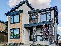 4555 Knight Wynd  Edmonton, AB T6W 4V6