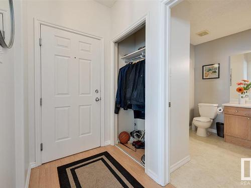 104 10719 80 Avenue Nw, Edmonton, AB - Indoor Photo Showing Bathroom