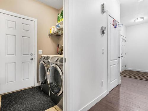 2038 33B Street Nw, Edmonton, AB - Indoor Photo Showing Laundry Room