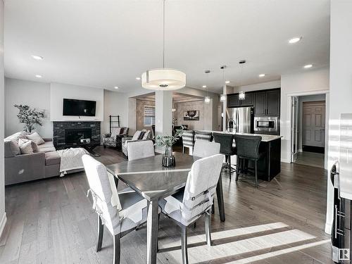 6516 Elston Loop, Edmonton, AB - Indoor Photo Showing Dining Room