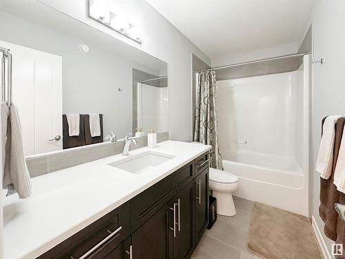 6516 Elston Loop, Edmonton, AB - Indoor Photo Showing Bathroom