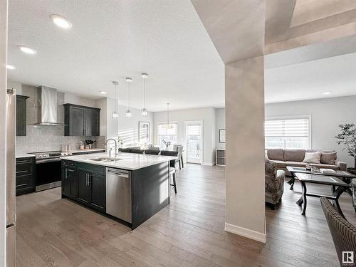 6516 Elston Loop, Edmonton, AB - Indoor Photo Showing Kitchen With Upgraded Kitchen