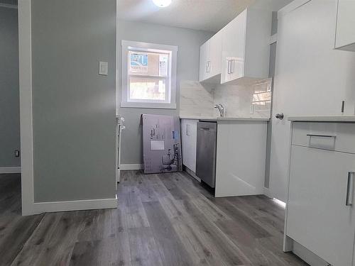 11406 82 Street, Edmonton, AB - Indoor Photo Showing Kitchen