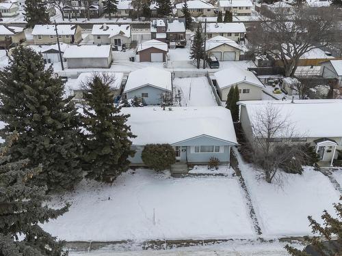 9807 164 Street Nw, Edmonton, AB - Outdoor