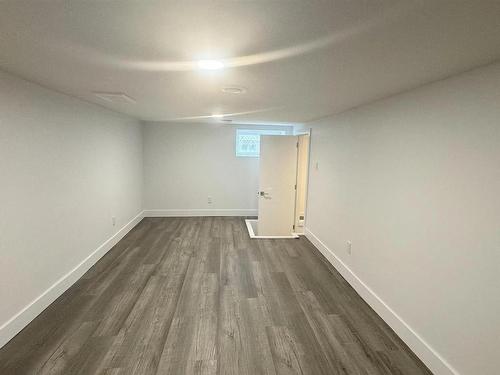 11537 81 Street, Edmonton, AB - Indoor Photo Showing Other Room