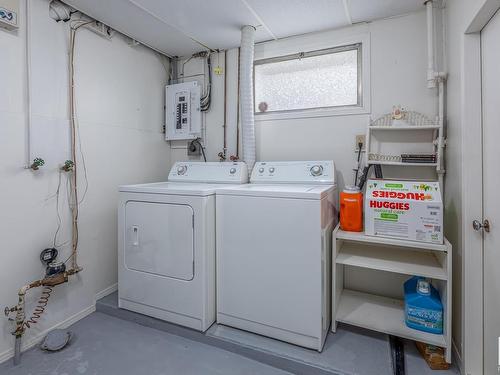 7607 128 Avenue, Edmonton, AB - Indoor Photo Showing Laundry Room