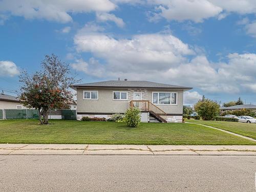 7607 128 Avenue, Edmonton, AB - Outdoor