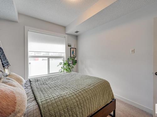 111 10523 123 Street, Edmonton, AB - Indoor Photo Showing Bedroom