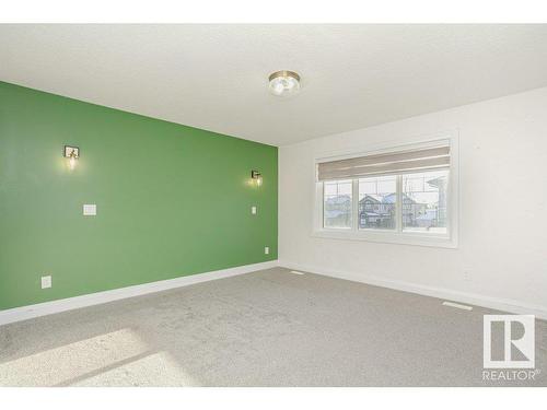 9316 206 Nw, Edmonton, AB - Indoor Photo Showing Other Room