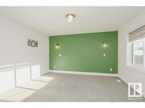 9316 206 Nw, Edmonton, AB - Indoor Photo Showing Other Room