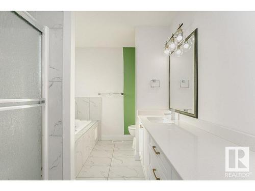 9316 206 Nw, Edmonton, AB - Indoor Photo Showing Bathroom