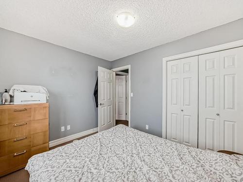 76 655 Tamarack Road Nw, Edmonton, AB - Indoor Photo Showing Bedroom