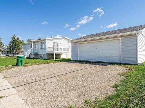 5019 50A St, Lamont, AB 