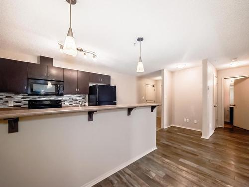 328 1180 Hyndman Road, Edmonton, AB - Indoor Photo Showing Kitchen