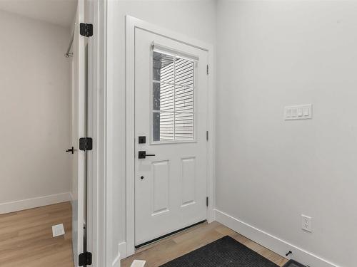 1572 Esaiw Place, Edmonton, AB - Indoor Photo Showing Other Room