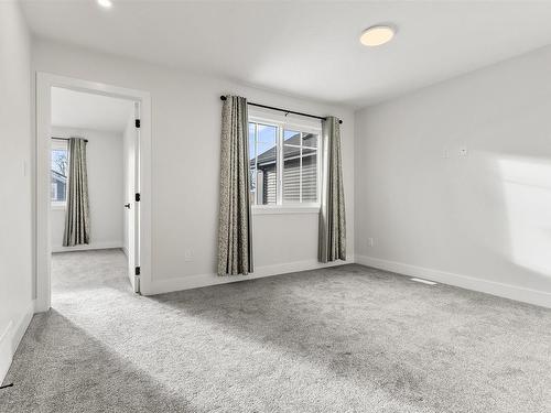 1572 Esaiw Place, Edmonton, AB - Indoor Photo Showing Other Room