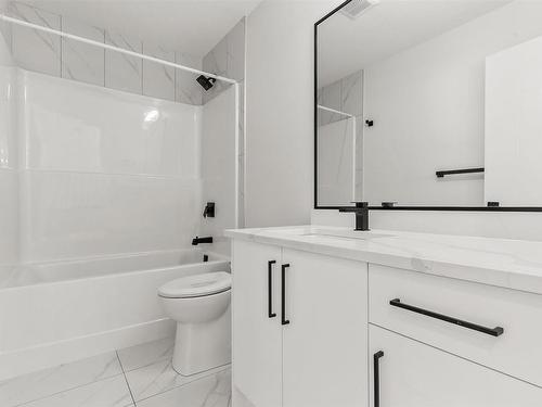 1572 Esaiw Place, Edmonton, AB - Indoor Photo Showing Bathroom