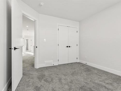 1572 Esaiw Place, Edmonton, AB - Indoor Photo Showing Other Room