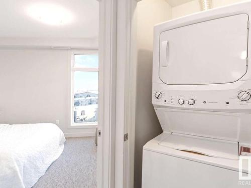 805 10388 105 Street, Edmonton, AB - Indoor Photo Showing Laundry Room