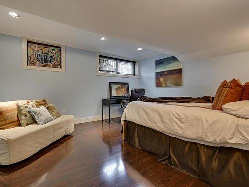 13850 Ravine Drive, Edmonton, AB - Indoor Photo Showing Bedroom