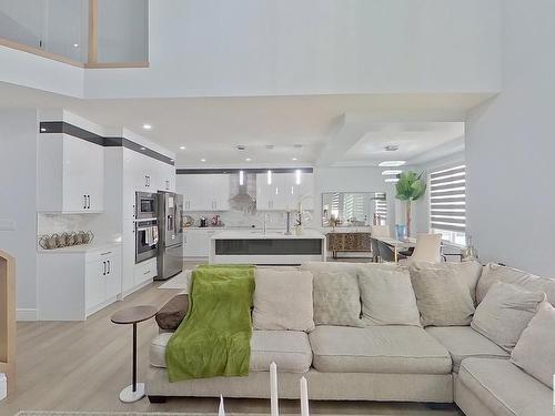 15004 15 Street Nw, Edmonton, AB - Indoor Photo Showing Living Room