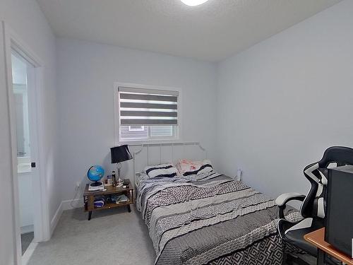 15004 15 Street Nw, Edmonton, AB - Indoor Photo Showing Bedroom