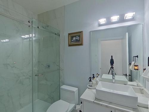 15004 15 Street Nw, Edmonton, AB - Indoor Photo Showing Bathroom