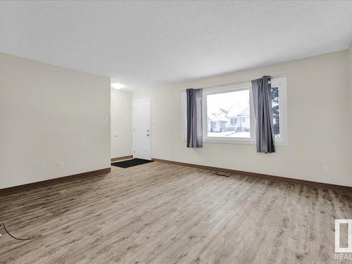 13214 Delwood Road, Edmonton, AB - Indoor Photo Showing Other Room