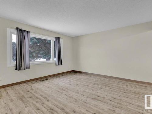 13214 Delwood Road, Edmonton, AB - Indoor Photo Showing Other Room