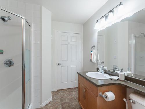 403 4450 Mccrae Avenue, Edmonton, AB - Indoor Photo Showing Bathroom