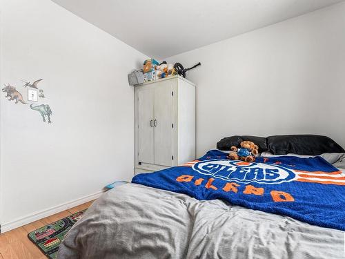 12038 45 Street, Edmonton, AB - Indoor Photo Showing Bedroom