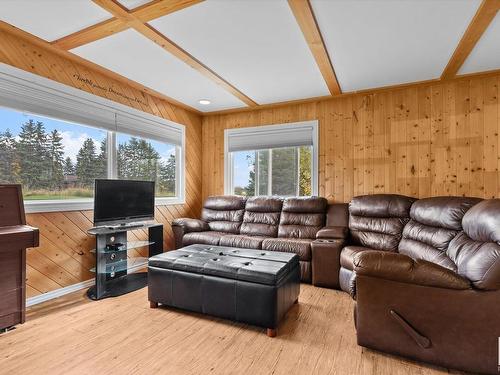 215 2Nd Street, Rural Lac Ste. Anne County, AB 