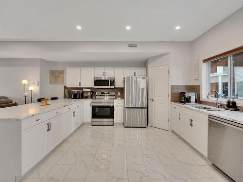 9211 98 Ave, Edmonton, AB - Indoor Photo Showing Kitchen With Double Sink