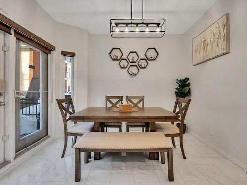 9211 98 Ave, Edmonton, AB - Indoor Photo Showing Dining Room