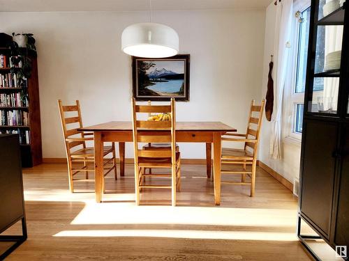 11522 77 Avenue, Edmonton, AB - Indoor Photo Showing Dining Room