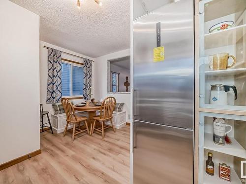 4237 117 Avenue, Edmonton, AB - Indoor Photo Showing Dining Room