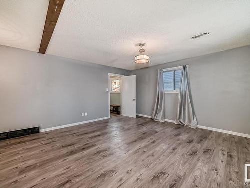 4237 117 Avenue, Edmonton, AB - Indoor Photo Showing Other Room