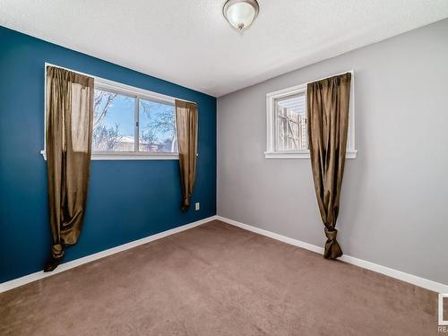 4237 117 Avenue, Edmonton, AB - Indoor Photo Showing Other Room