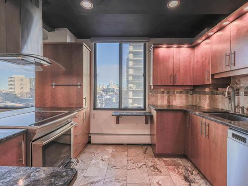 607 10045 118 Street, Edmonton, AB - Indoor Photo Showing Kitchen With Stainless Steel Kitchen