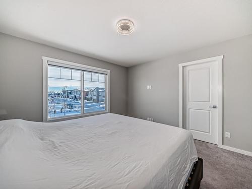 2320 Kelly Circle Circle, Edmonton, AB - Indoor Photo Showing Bedroom