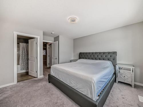 2320 Kelly Circle Circle, Edmonton, AB - Indoor Photo Showing Bedroom