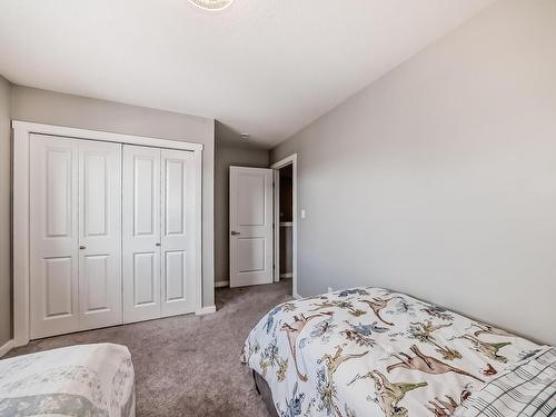 2320 Kelly Circle Circle, Edmonton, AB - Indoor Photo Showing Bedroom