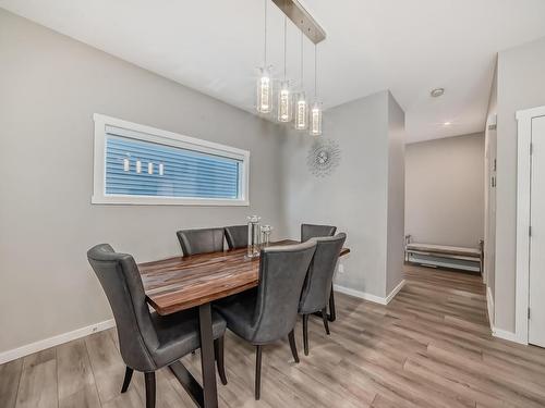 2320 Kelly Circle Circle, Edmonton, AB - Indoor Photo Showing Dining Room