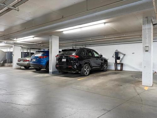 309 10523 123 Street, Edmonton, AB - Indoor Photo Showing Garage