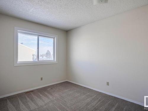 16519 100 Street, Edmonton, AB - Indoor Photo Showing Other Room