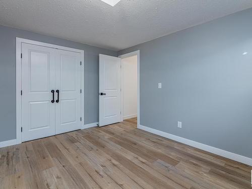 3704 Kidd Crescent, Edmonton, AB - Indoor Photo Showing Other Room