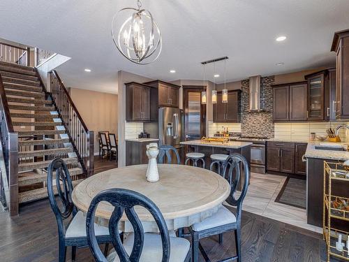 3704 Kidd Crescent, Edmonton, AB - Indoor Photo Showing Dining Room