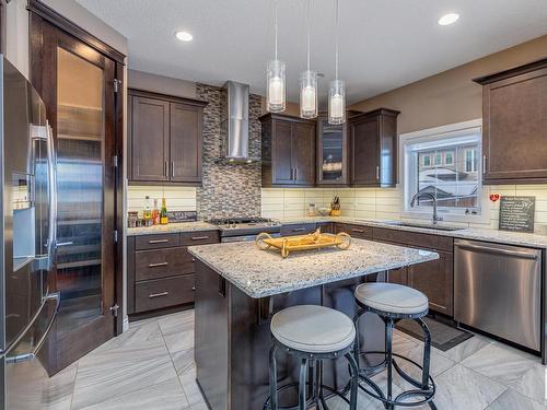 3704 Kidd Crescent, Edmonton, AB - Indoor Photo Showing Kitchen With Upgraded Kitchen